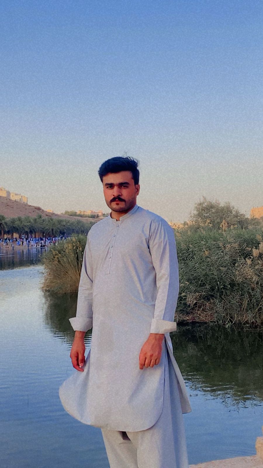 It\'s Khan_qNBpP